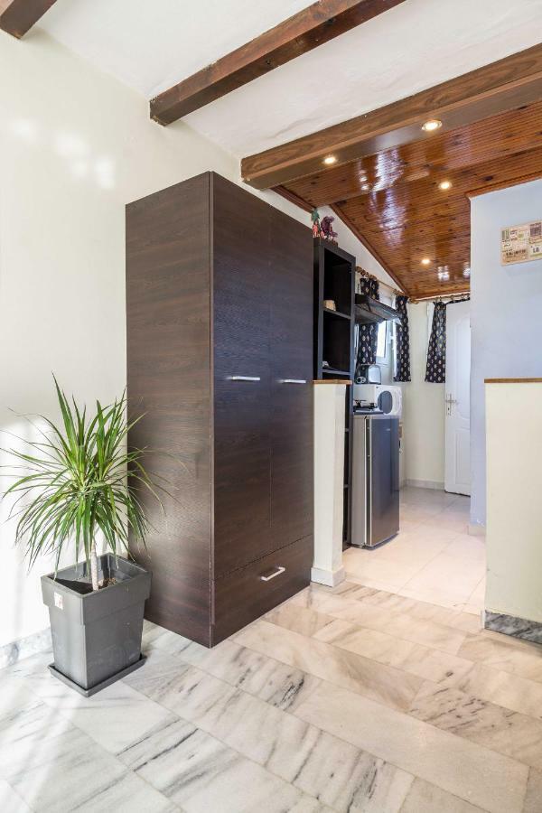 Top Floor Studio Near Metro&View&200Mbps Athens Ngoại thất bức ảnh